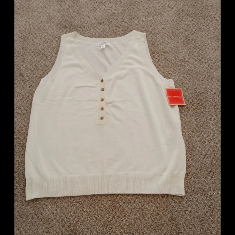 White Sleeveless Tank Top